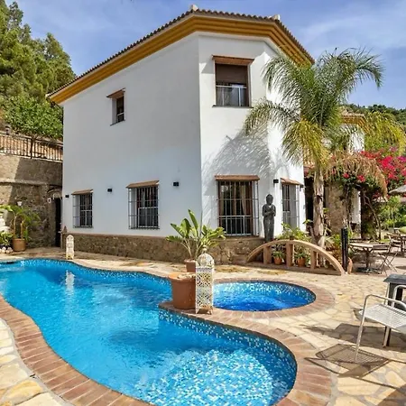 Padre Sol Yoga Retreat Center Malaga By Andaraholidays Sayalonga