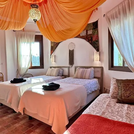 别墅 Padre Sol Yoga Retreat Center Malaga By Andaraholidays