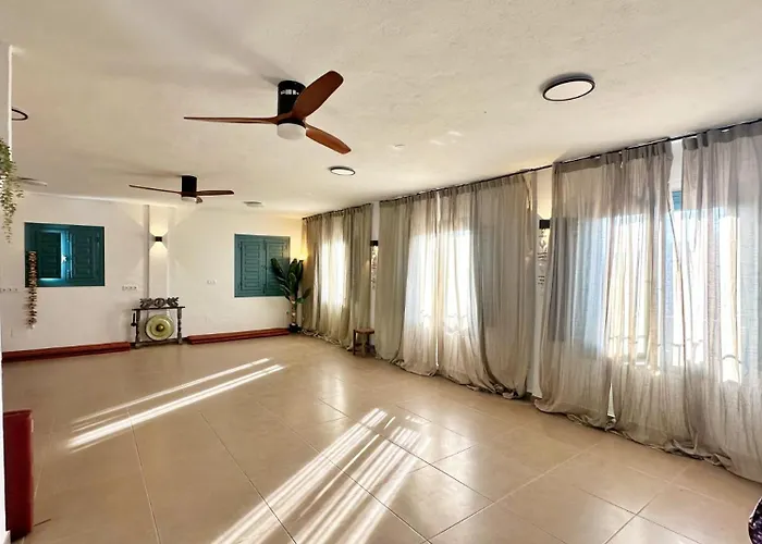 Вилла Padre Sol Yoga Retreat Center Malaga By Andaraholidays Саялонга