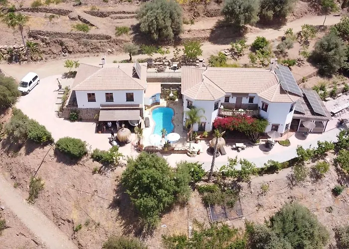 Padre Sol Yoga Retreat Center Malaga By Andaraholidays * Саялонга